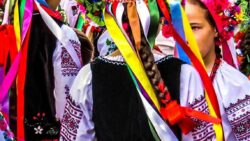 Код нации: вышиванка в Донецкой и Луганской областях