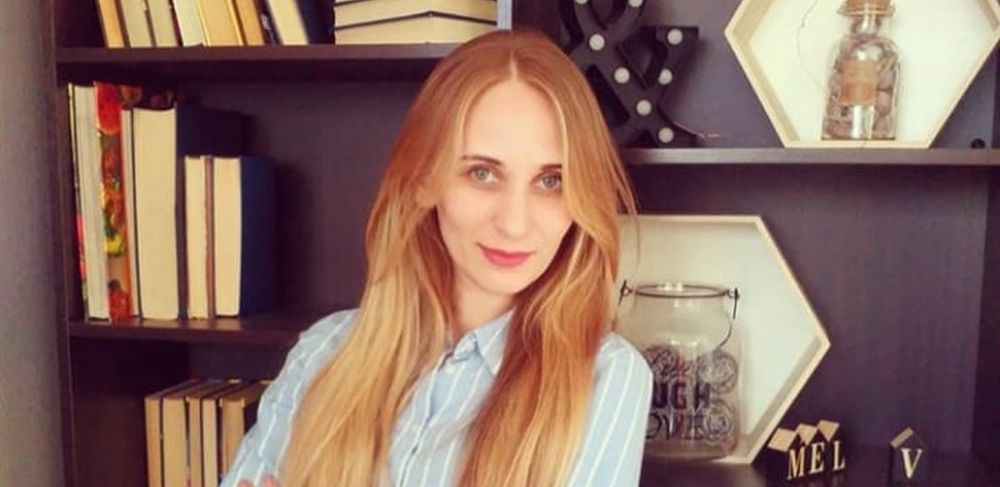 "Я дарую людям гарний настрій": як викладач з Луганська стала перукарем