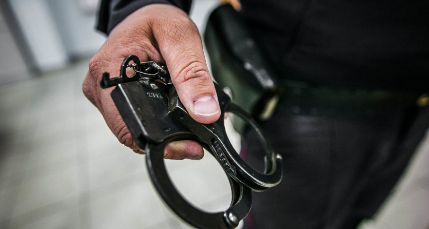 Сбежал с места преступления и скрывался: полицейские задержали в Родинском подозреваемого в убийстве