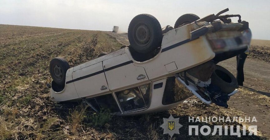 На Донетчине на грунтовой дороге произошло ДТП: погиб водитель