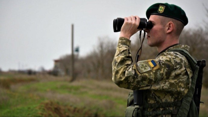 Сутки в ООС: двое военнослужащих получили боевые травмирования от взрыва мины