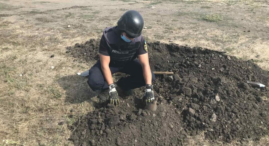 В Семеновке под Славянском нашли крупнокалиберную мину