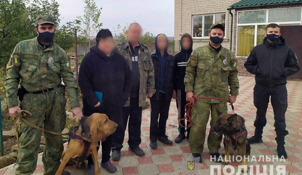 У Костянтинівці за допомогою службових собак знайшли зниклих дітей