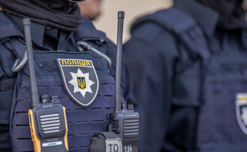 У Маріуполі поліція затримала жінку, яка вбила ножем власного чоловіка