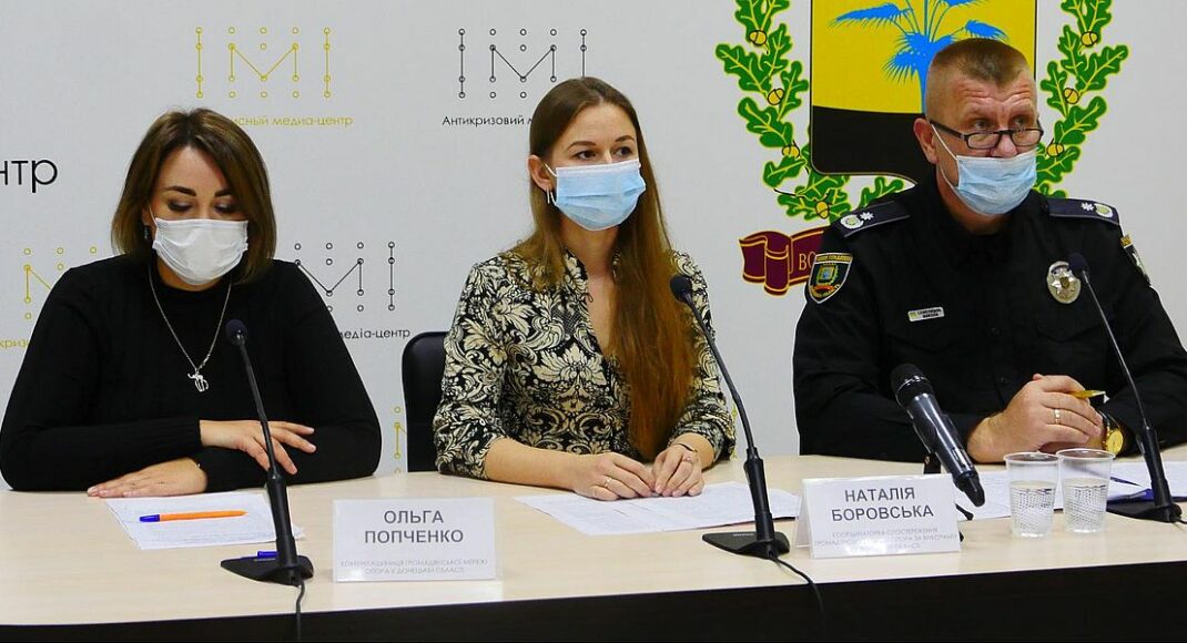 Напади на кандидатів і порушення правил агітації. Як завершується виборча кампанія на Донеччині