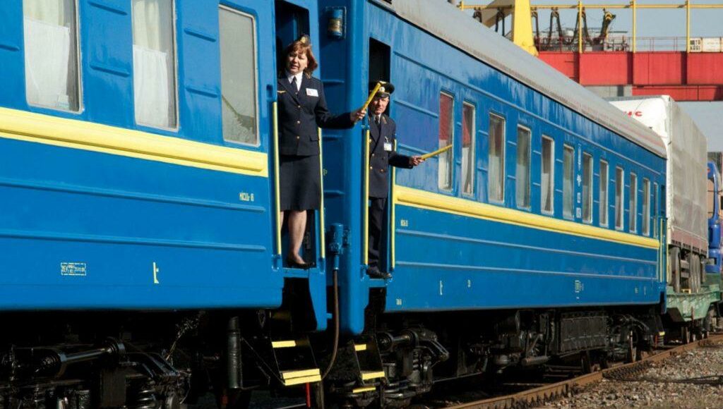 Из Лисичанска и Мариуполя можно будет попасть в Одессу прямым поездом: Укрзализныця вводит новые маршруты