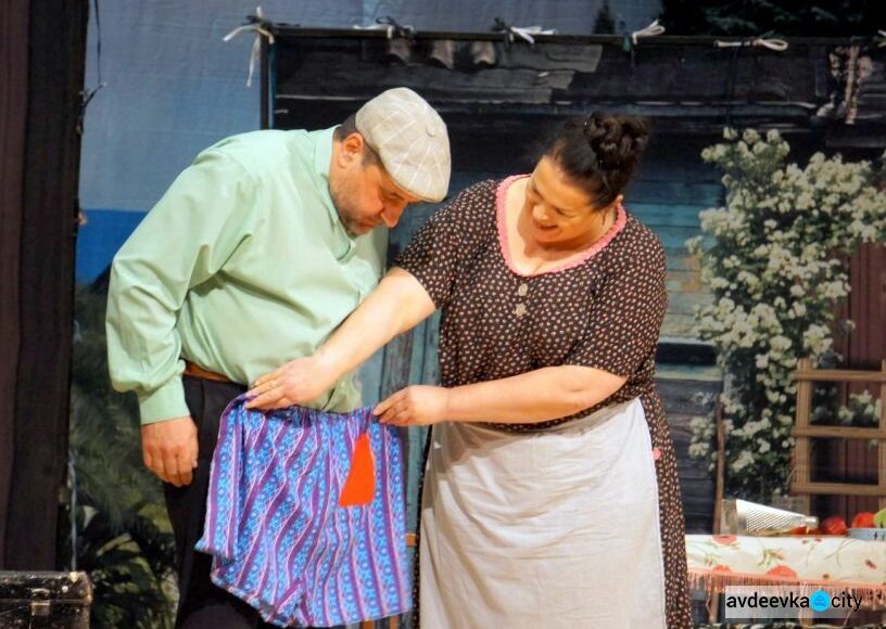 В Авдіївці з ювілейним спектаклем виступила Руслана Писанка