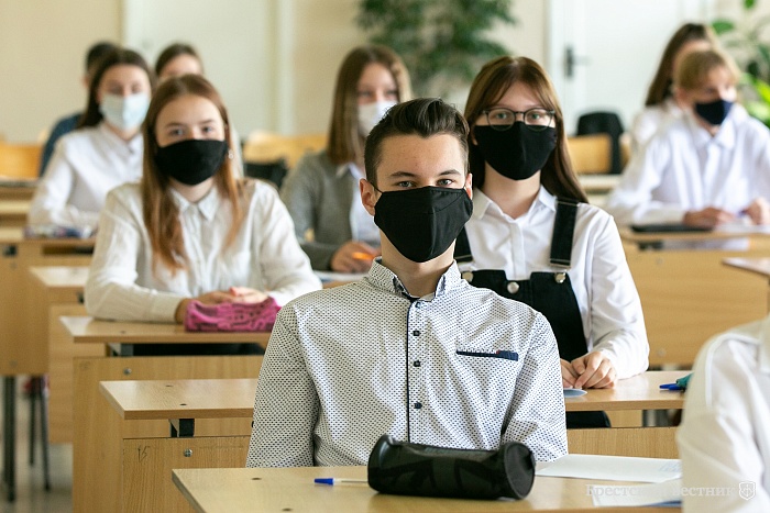 В оккупированном Луганске разрешили очное обучение студентов выпускных курсов