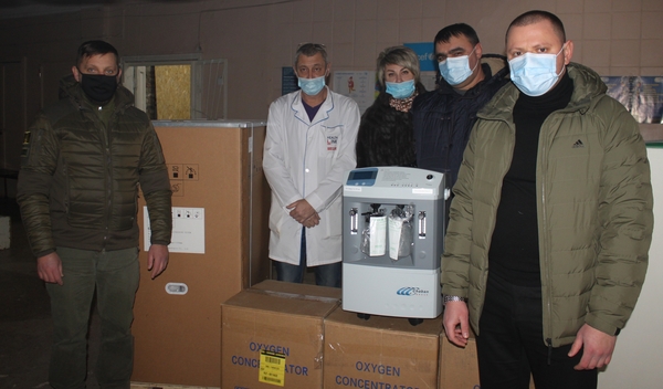 Авдеевская ЦГБ получила новое медоборудование для лечения больных COVID-19