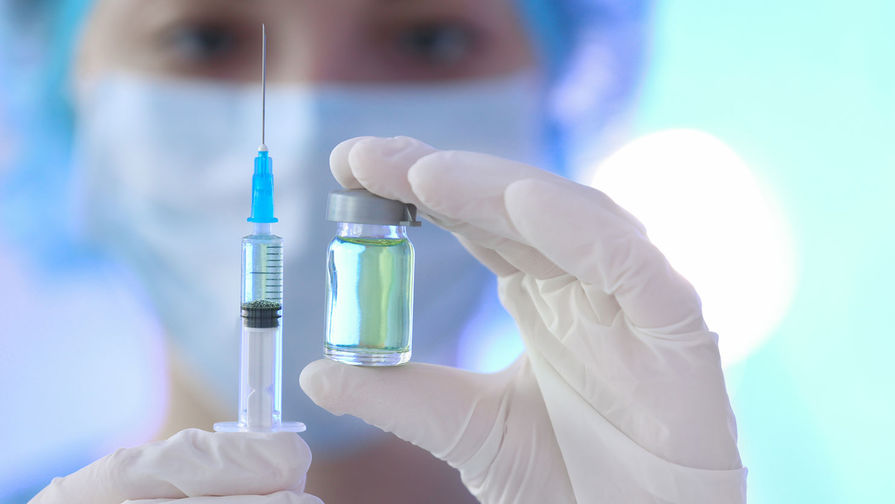 В "ЛНР" вводят обязательную вакцинацию от COVID-19 для определенных групп населения: список