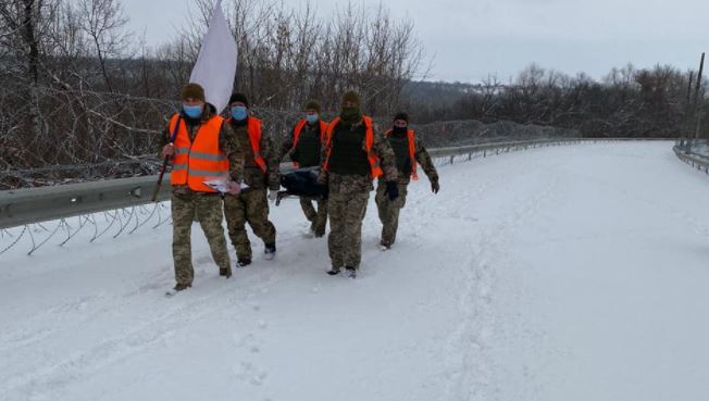 Арестович назвав "технічною помилкою" цитування версії бойовиків щодо смерті українського воїна