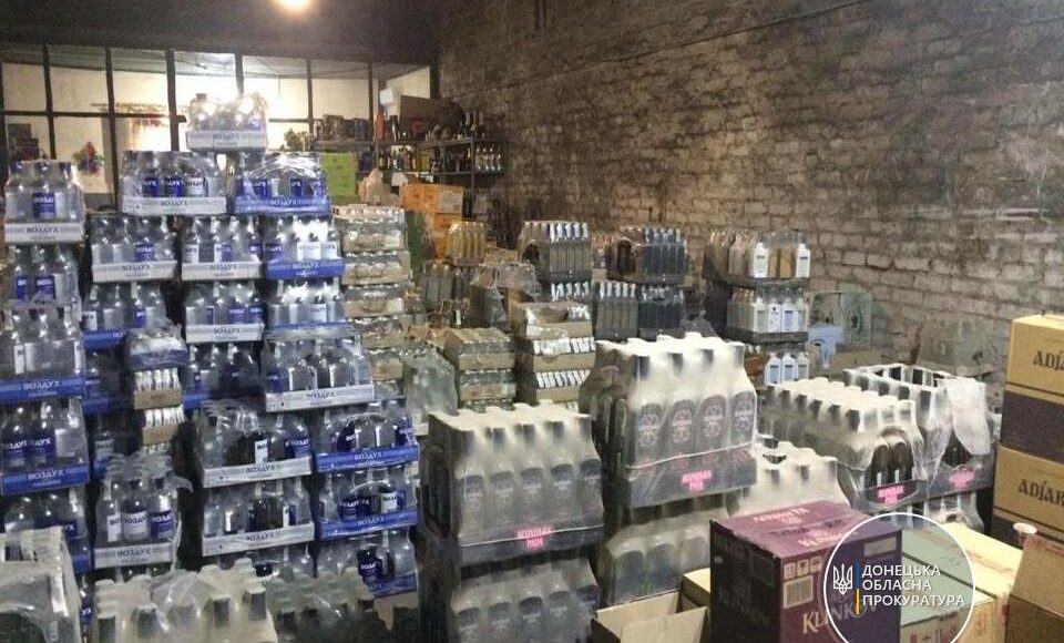 На Донеччині вилучили понад 70 тисяч пляшок підробленого алкоголю