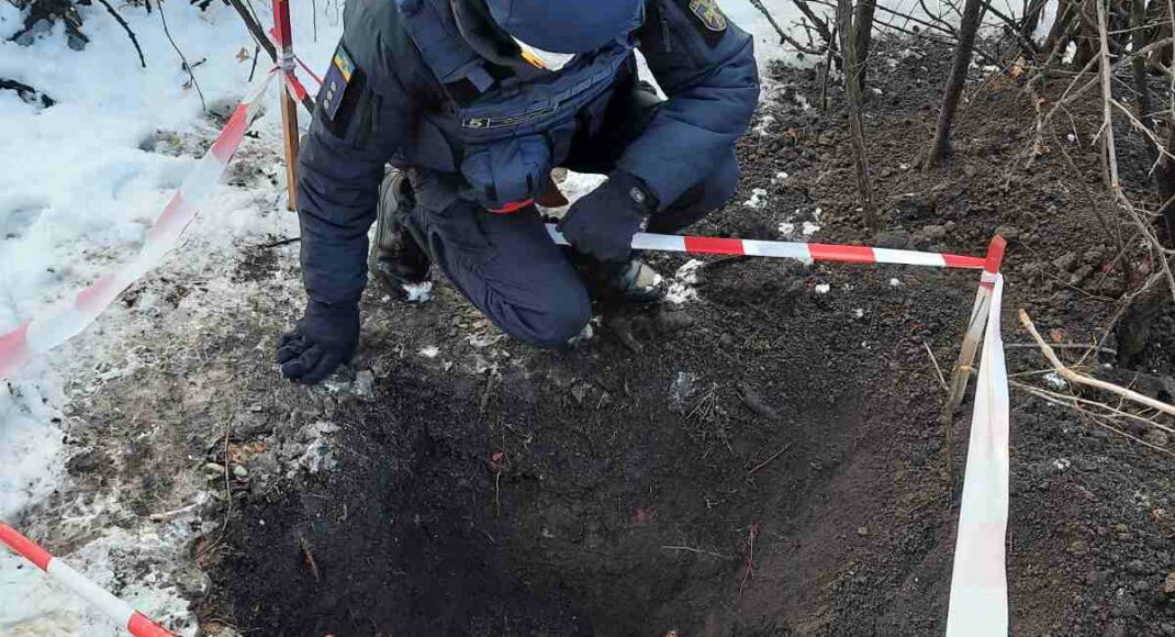 На Луганщине обезвредили более 90 взрывоопасных предметов