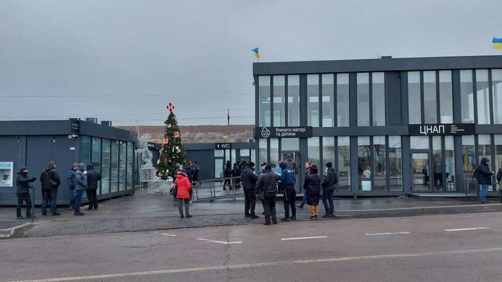 Глава ОБСЄ закликала відкрити всі КПВВ на Донбасі по обидві сторони від лінії розмежування