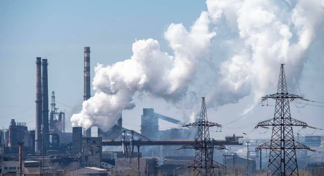 Українські захисники відтіснили окупантів із "Азовсталі", - Арестович