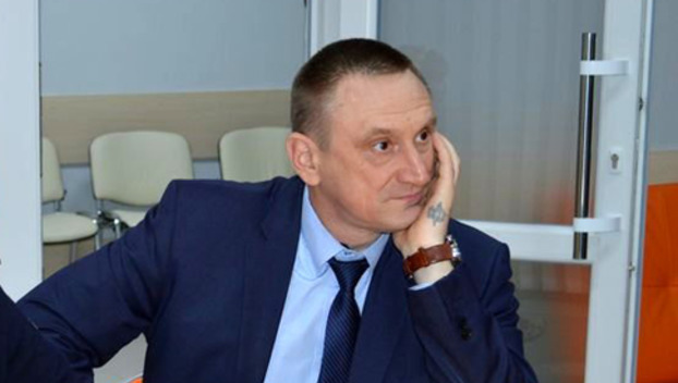 Нардеп из Доброполья Донецкой области, который имеет паспорт рф, досрочно слагает полномочия