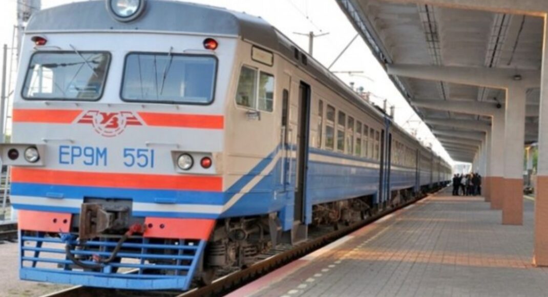 Між Донеччиною та Харківщиною відсьогодні починають курсувати два поїзди: розклад