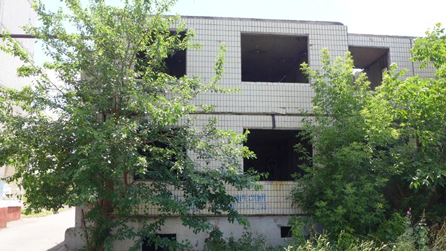 У Бахмуті врятували хлопчика, який впав з 3-го поверху недобудови
