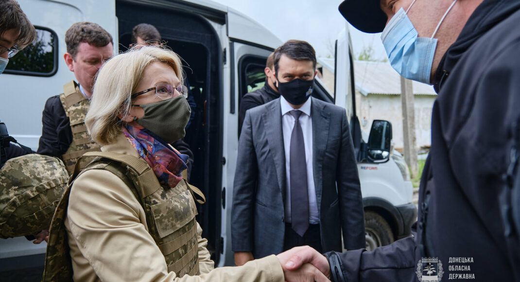Спікер парламенту Латвії відвідала прифронтові Авдіївку та Опитне
