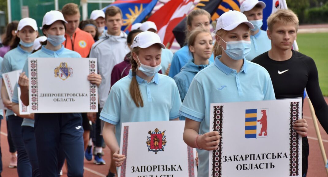 В Бахмуте открыли легкоатлетический чемпионат Украины (фото)