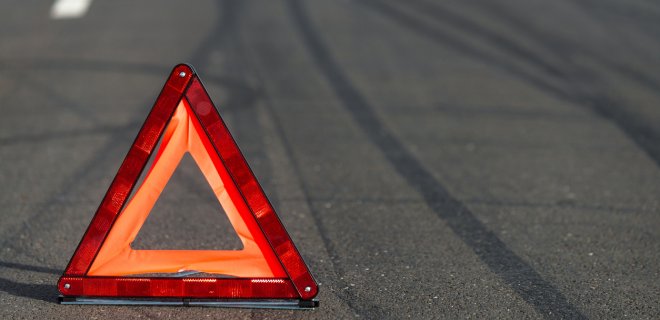 В ОРЛО водій КамАЗу врізався в газопровід