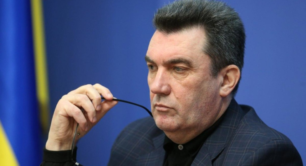 Данилов прокомментировал скопление войск РФ у границы с Украиной