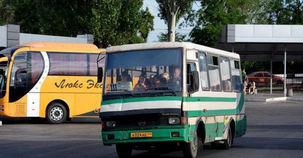 В оккупированном Донецке запустили автобусы в режиме маршрутных такси