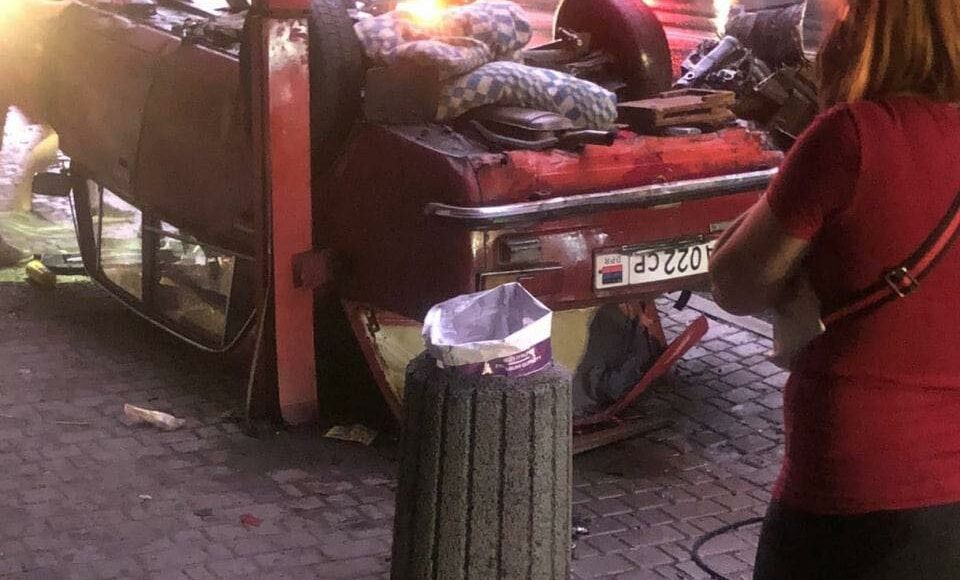 В оккупированном Донецке произошло ДТП: автомобиль разорвало на части (фото)