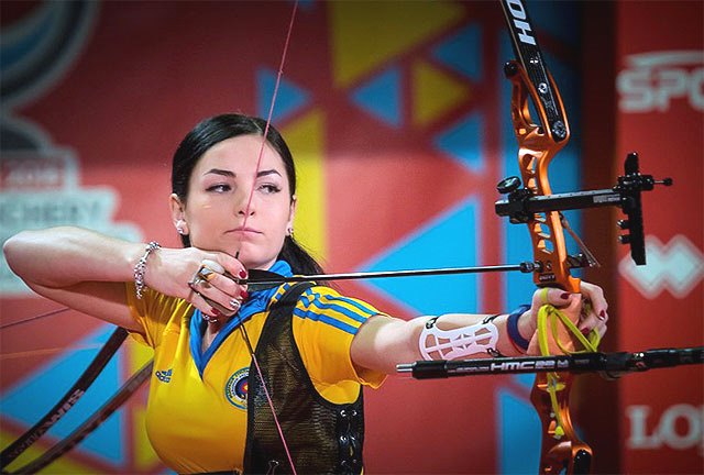 Українська лучниця перемогла чинну чемпіонку світу на Олімпіаді