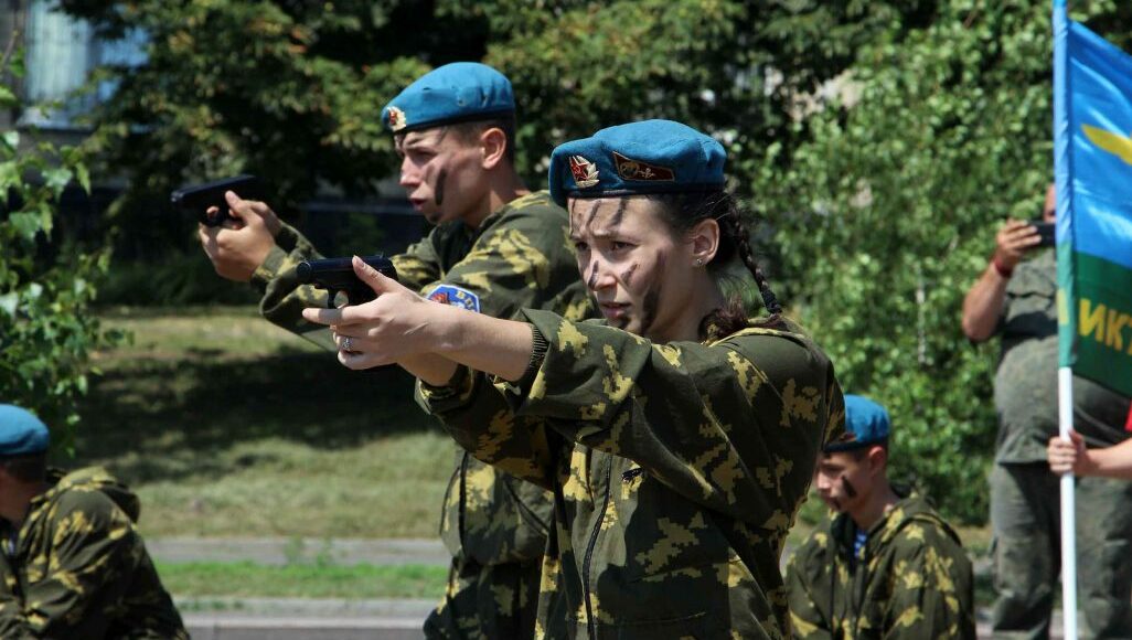 На захваченной Луганщине оккупанты заставляют отдавать 6-летних детей в "кадеты", - Генштаб