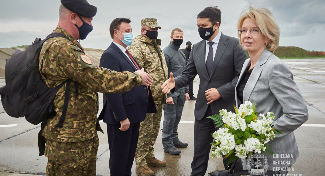 Разумков приїхав на Донеччину через загострення ситуації на Донбасі та обстріли в Авдіївці