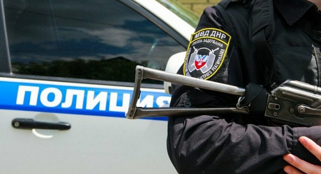 На Донетчине двое полицейских перешли на сторону врага