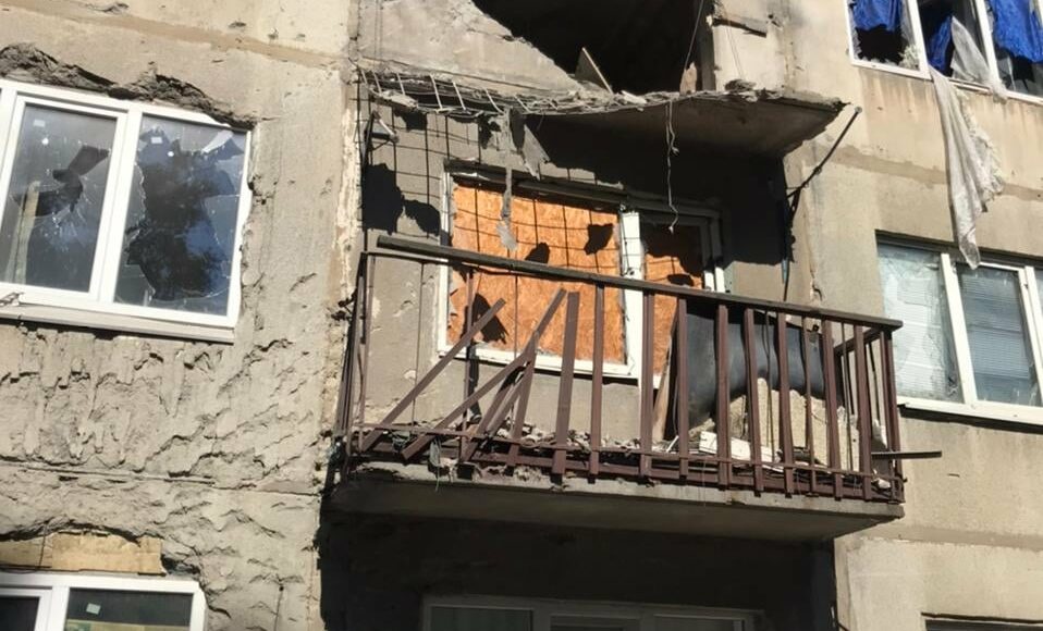 Участники Международной мониторинговой миссии побывали в ООС: убедились, что НВФ ведут огонь круглосуточно (видео)