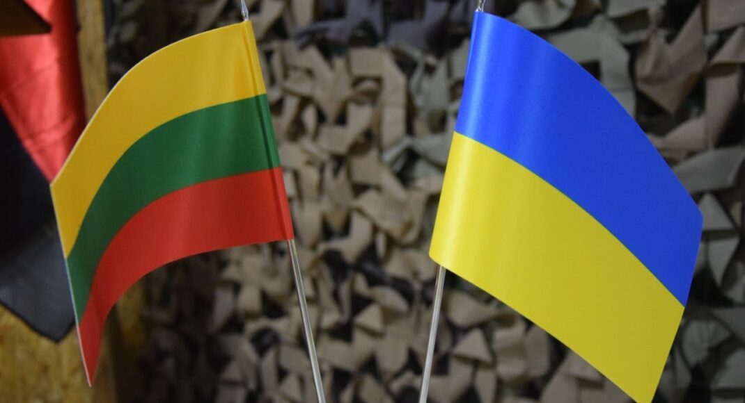 Литва закликала відмовитися від обмежень у постачанні зброї Україні