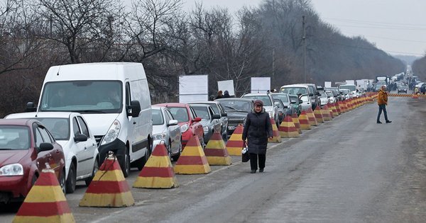 Стало известно, сколько человек прошло на КПВВ за сутки в ОРДЛО