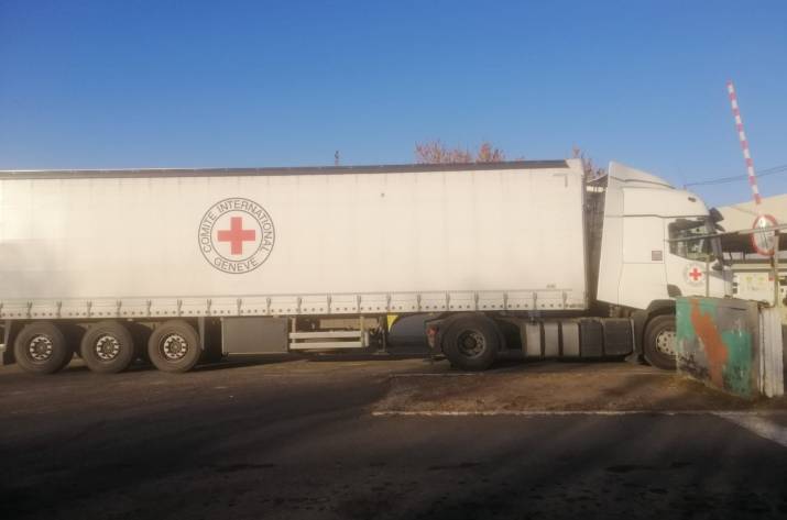 Червоний Хрест направив в ОРДЛО понад 56 тонн гумдопомоги