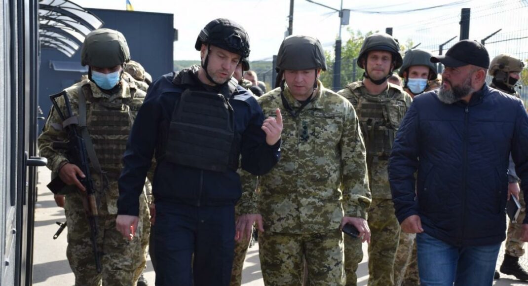 До кінця жовтня на КПВВ "Станиця Луганська" запрацює оновлена режимна зона