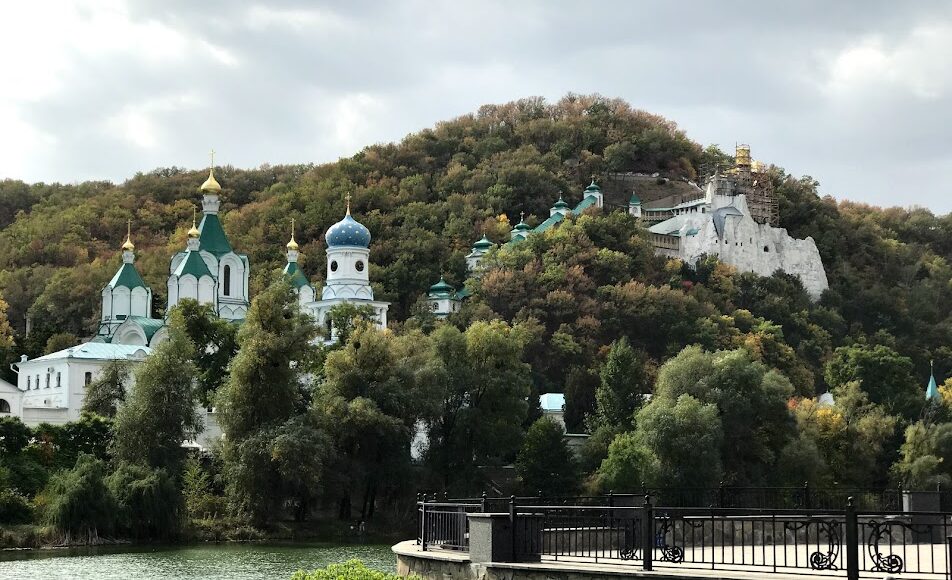 Представниця влади Святогірська прокоментувала відеозвернення мера на підтримку рф