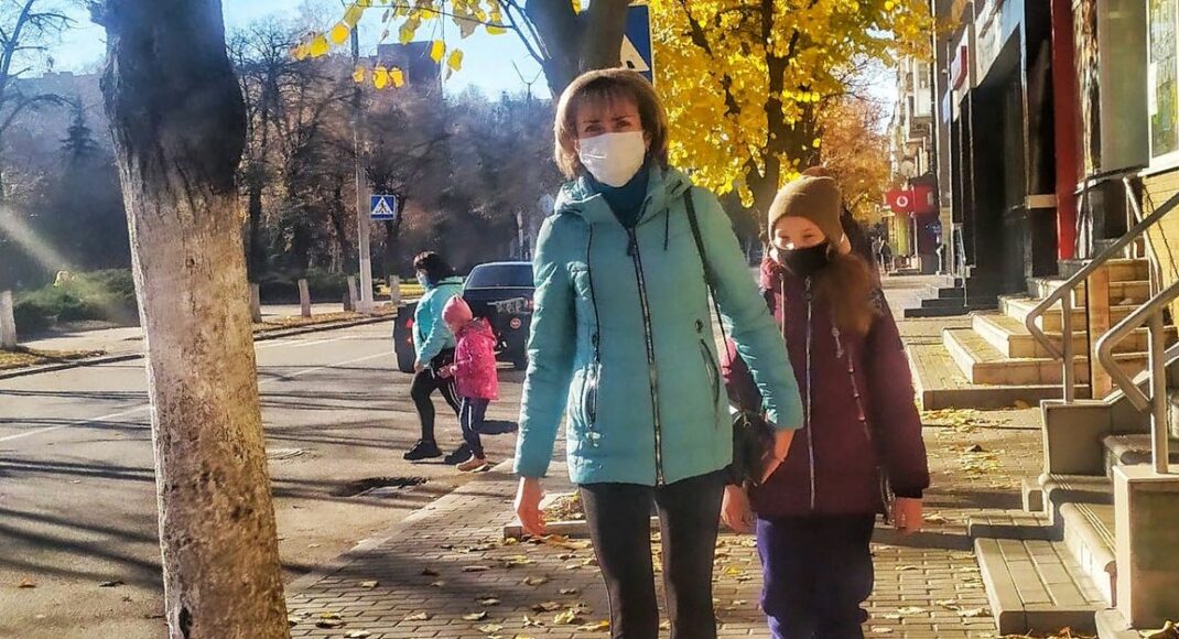 COVID-сертификаты и другие ограничения. Как живёт Славянск в "красной зоне"