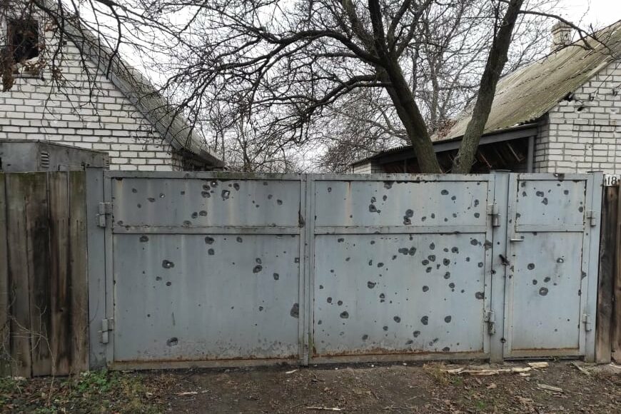 У ЛугОДА розповіли подробиці про обстріл мешканців села з боку НВФ (фото)