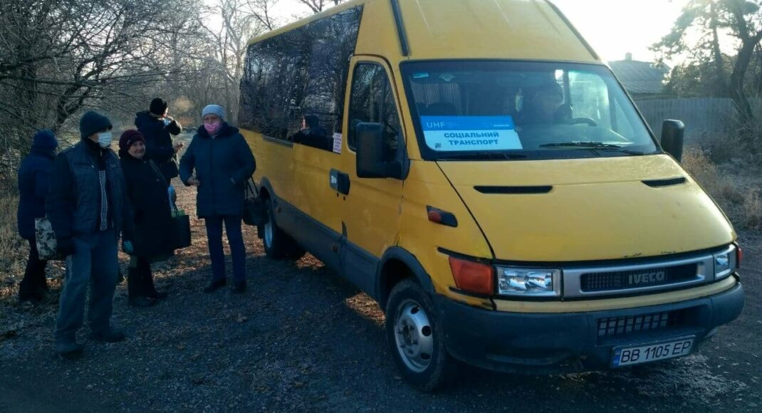 В прифронтовой хутор Луганщины запустили социальный автобус