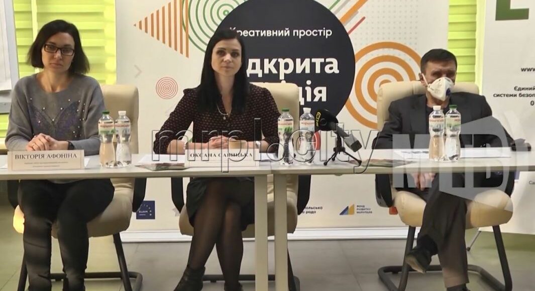 Переселенець-пенсіонер сім років живе в Маріуполі і не може отримати паспорт