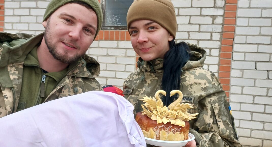 В ООС одружилася пара військових медиків з Херсонщини