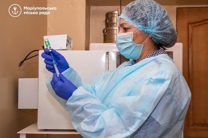 У Маріуполі опублікували графік роботи Центрів вакцинації в новорічні дні