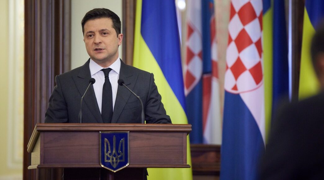 Зеленський закликав росіян вийти на протести проти війни в Україні