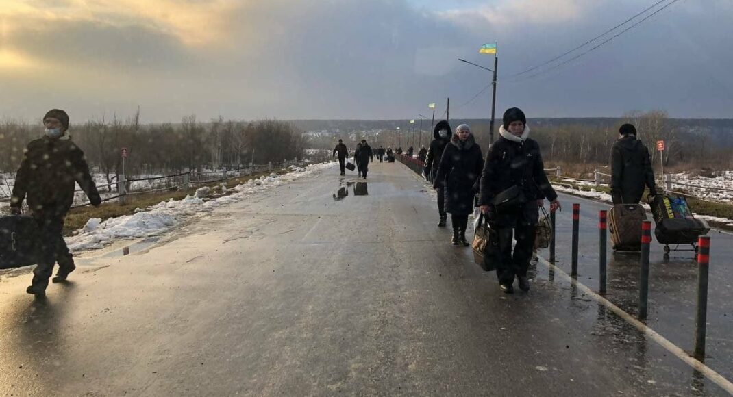 Стало відомо, скільки людей пройшло в ОРДЛО на КПВВ за добу