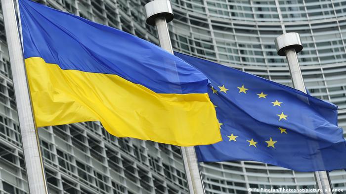 Зеленський заявив, що Україну негайно потрібно приєднати до ЄС по спецпроцедурі