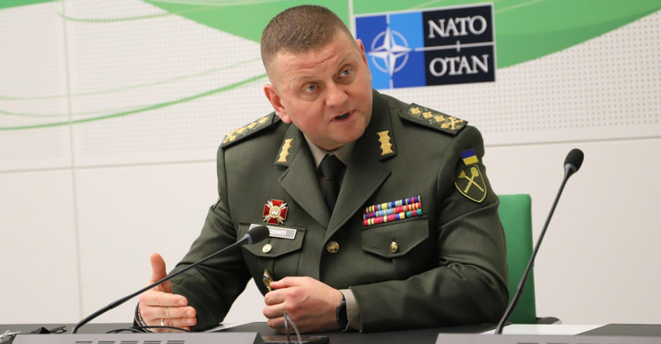 В случае наступления РФ возможно только политическое влияние НАТО, в остальном — нужно рассчитывать на свои силы, — Залужный