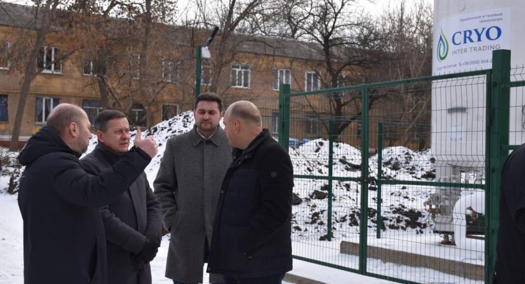 В Краматорске установили криогенную установку для кислорода больным COVID-19