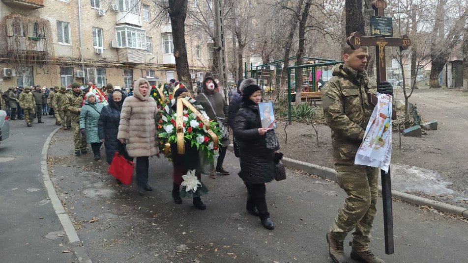 В Днепре простились с погибшим в зоне ООС лейтенантом ВСУ (фото)